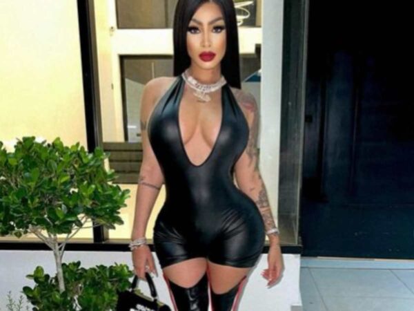 Yailin la más viral en concierto de la Rosalía